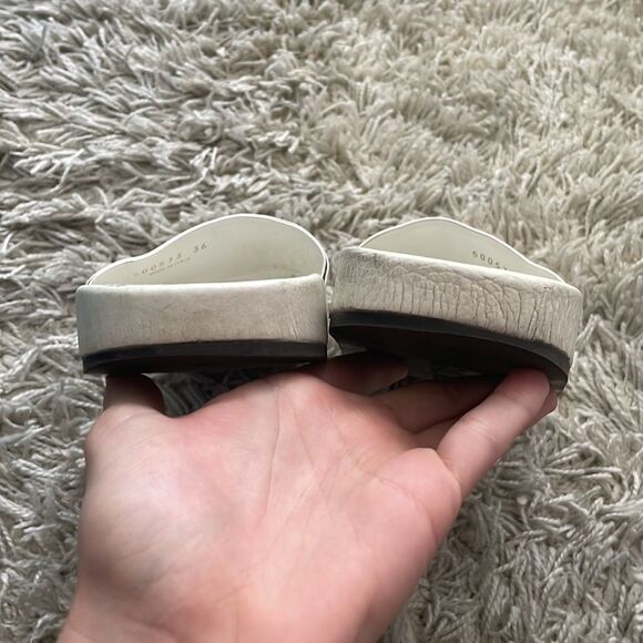 BALENCIAGA | White Leather Logo Slides - Picture 11 of 14